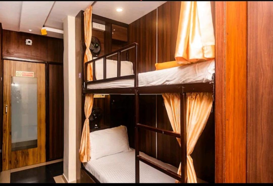 Hotel Golden View Dormitory Bombaj Zewnętrze zdjęcie