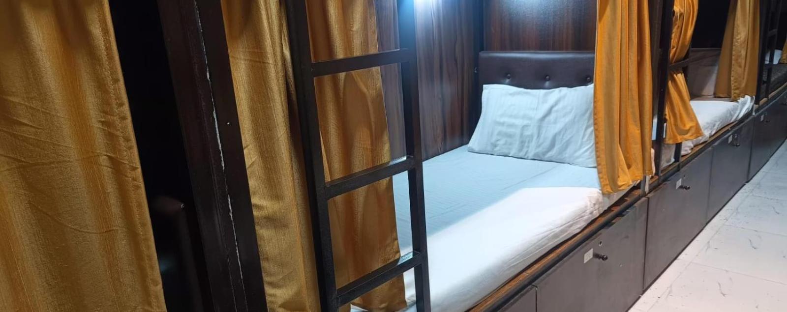 Hotel Golden View Dormitory Bombaj Zewnętrze zdjęcie