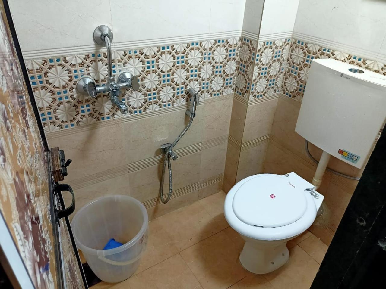 Hotel Golden View Dormitory Bombaj Zewnętrze zdjęcie