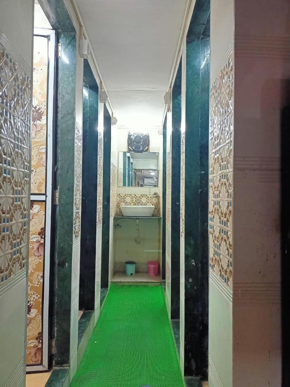 Hotel Golden View Dormitory Bombaj Zewnętrze zdjęcie